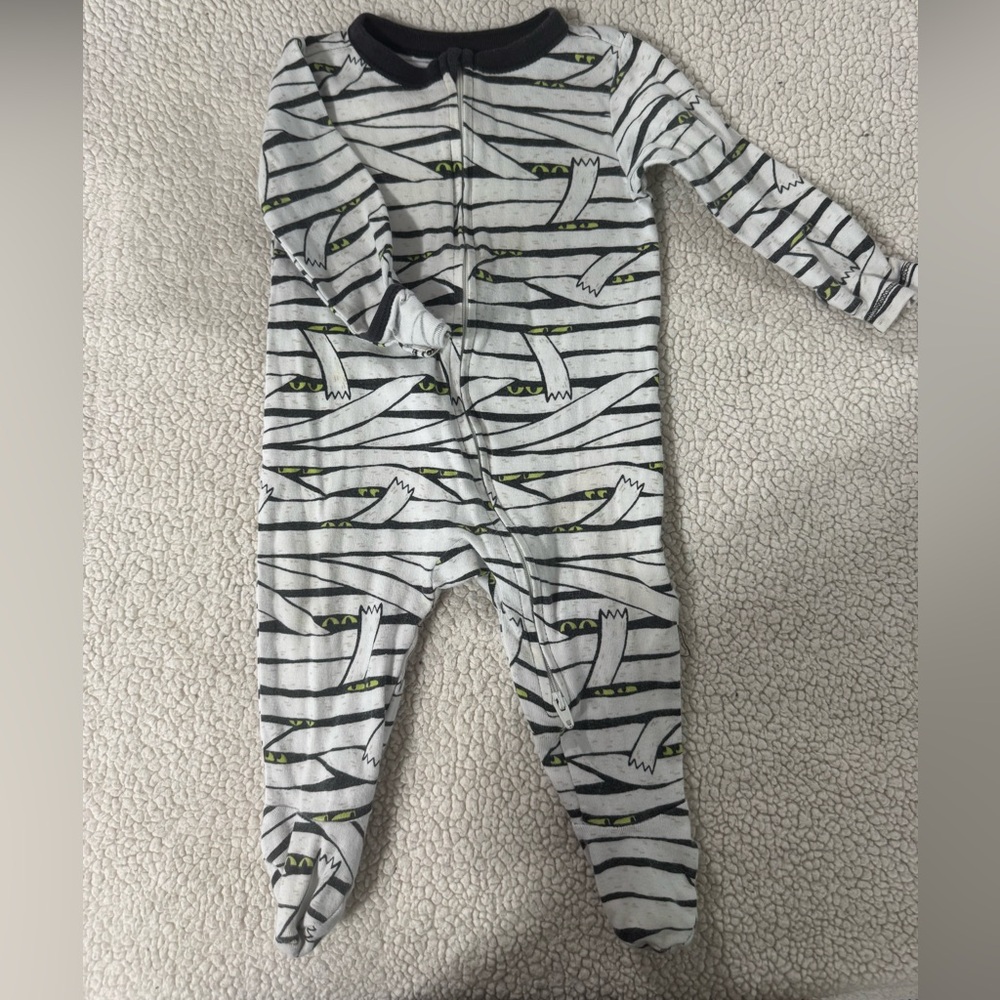 Old Navy Halloween Mummy Print Footie